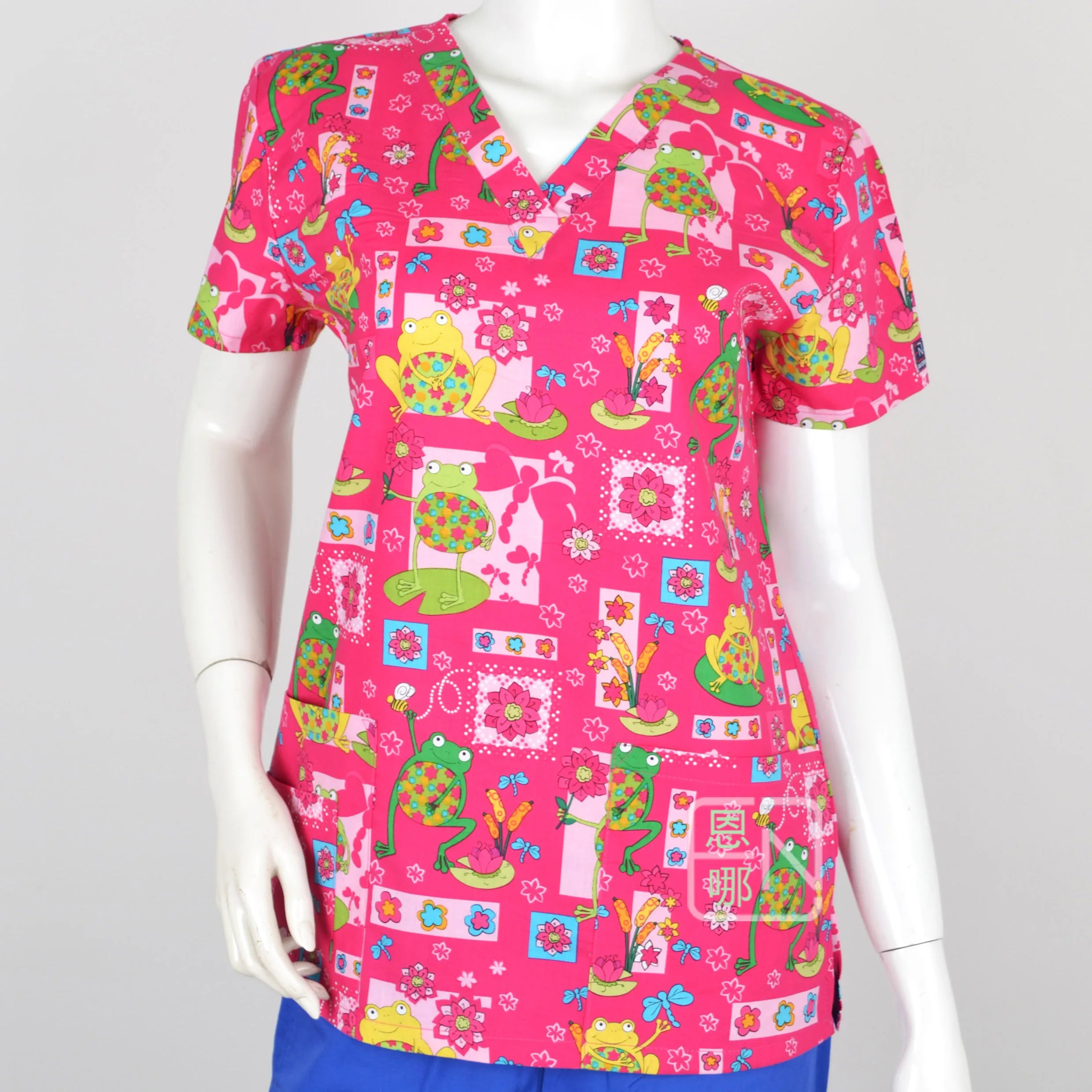 Women’s Printed V-Neck Scrub Top with Pockets – Multiple Designs