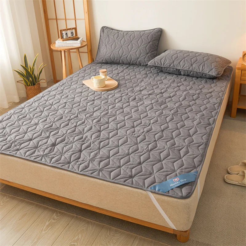 Waterproof Quilted Mattress Protector – Non-Slip Cotton Bed Pad