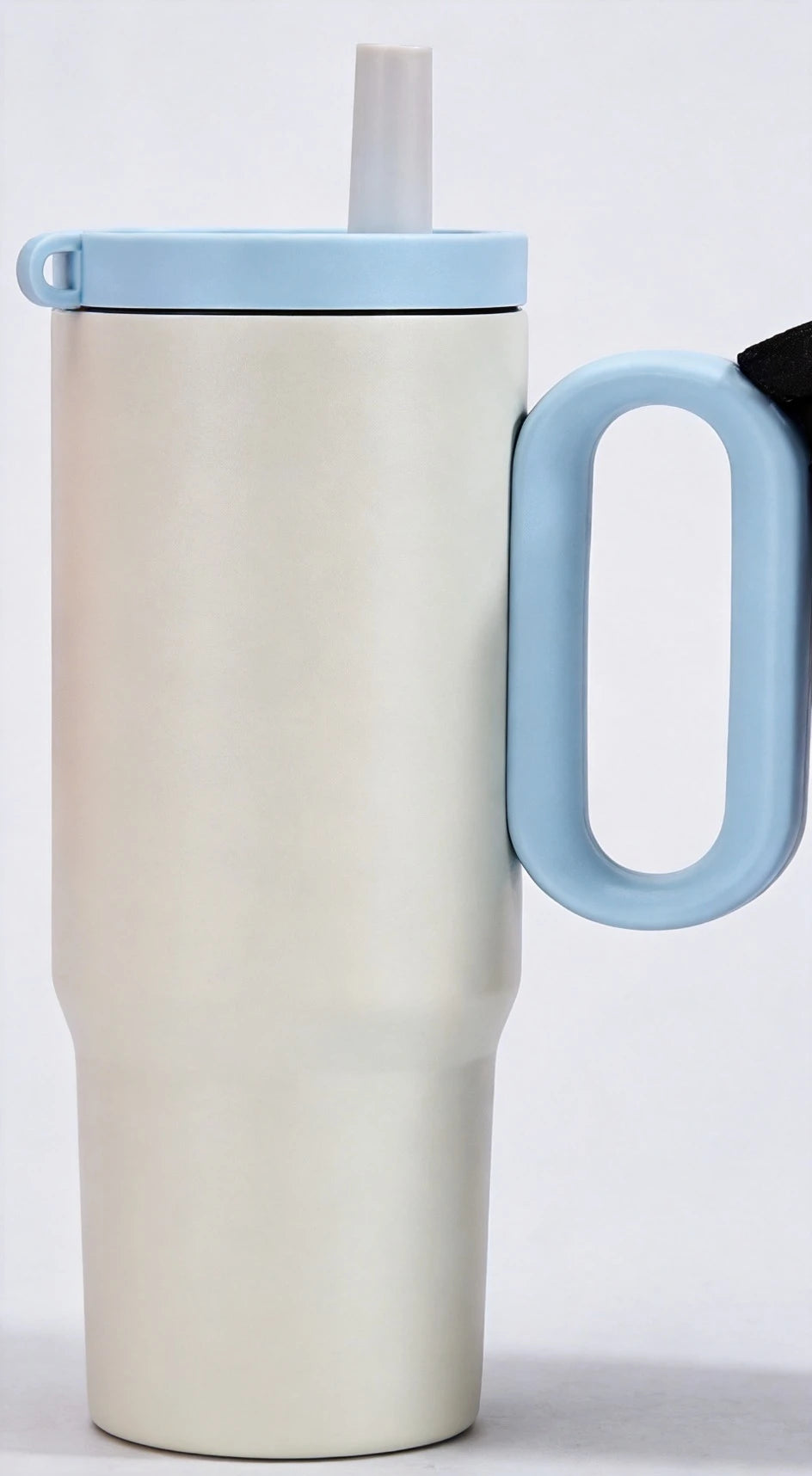 750ml  Insulated Tumbler with Handle & Straw – Reusable Travel Cup.
