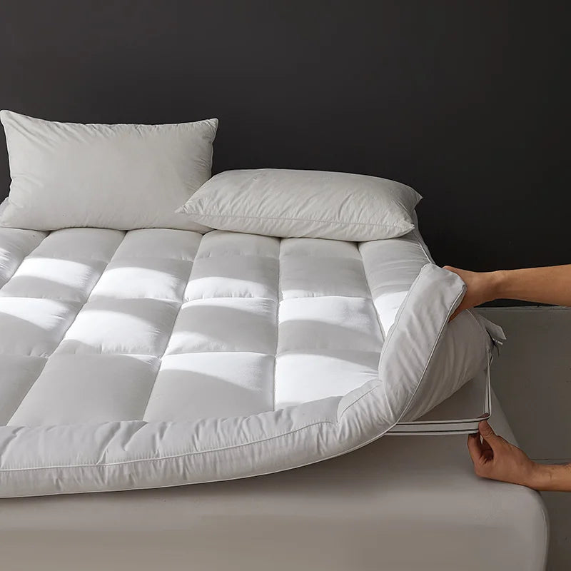 Quilted Mattress Topper – Cooling, Breathable & High Elasticity Pad