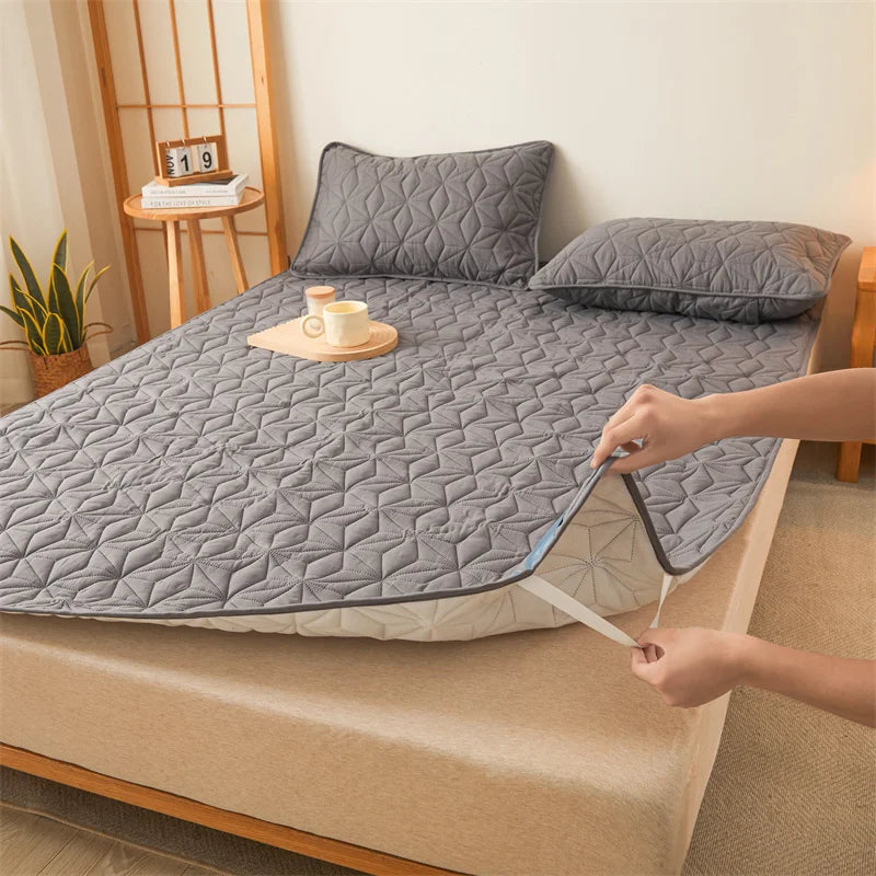 Waterproof Quilted Mattress Protector – Non-Slip Cotton Bed Pad